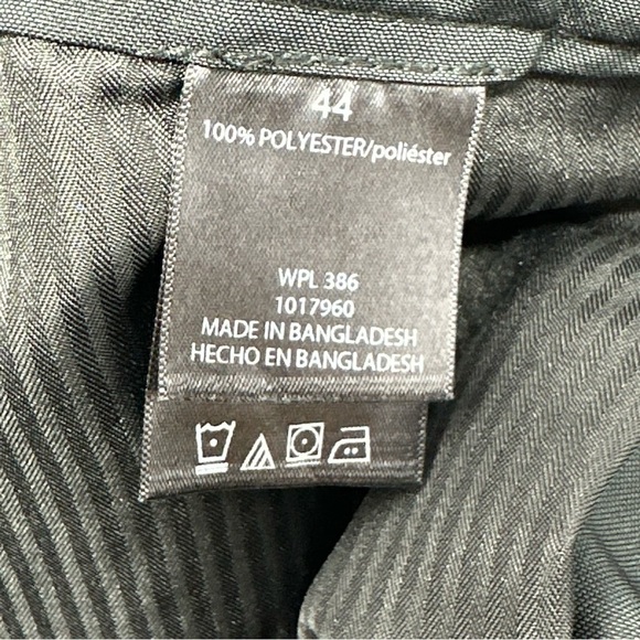 Haggar black pleated cool 18 performance shorts size 44W NWT - Picture 3 of 8